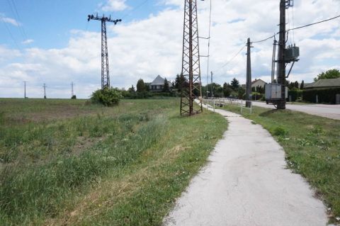 Eladó Telek 8000 Székesfehérvár , Szántó és út