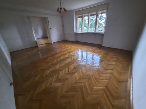 Eladó Ház 6100 Kiskunfélegyháza , Családi ház többféle hasznosítási lehetőséggel