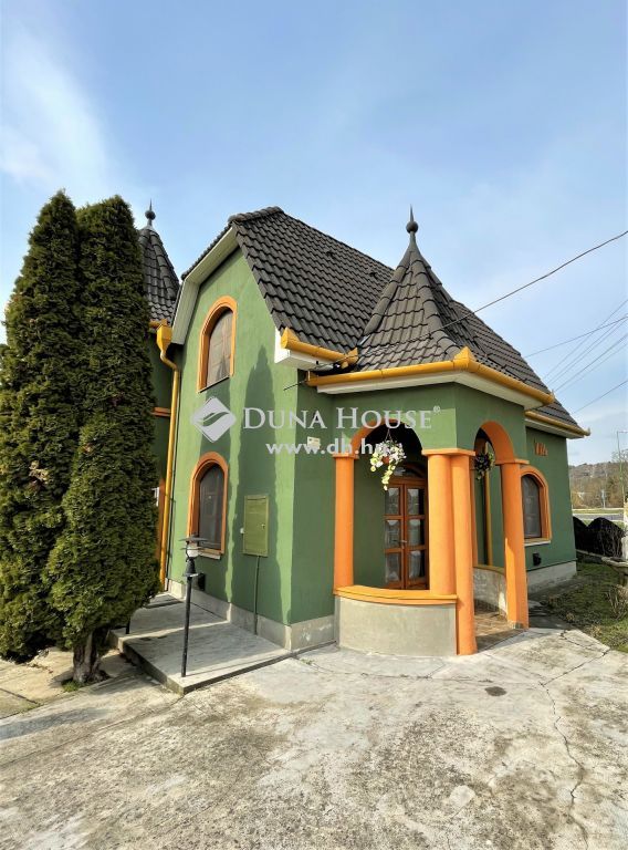 8175 Balatonfűzfő , Balatonfűzfő — 1/19