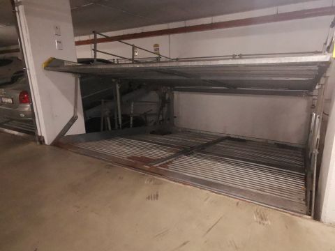 Eladó Parkoló 1146 Budapest 14. kerület , Teremgarázs beálló a Récsei Centernél
