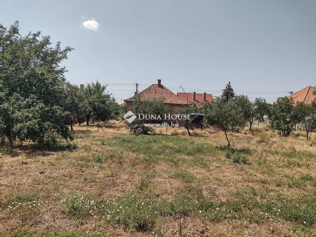 5700 Gyula , Szép  utca — 1/8