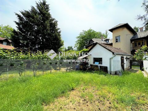 Eladó Lakás, Budapest 19. kerület - Wekerletelep, 2 szobás lakás, saját kertrész, tároló