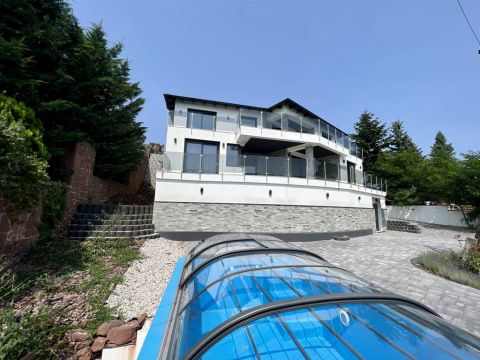 Eladó Ház 8220 Balatonalmádi , Öreghegy tetején, nyugodt, nívós környezetben