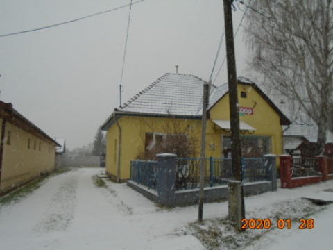 Eladó Üzlethelyiség 3723 Zubogy 