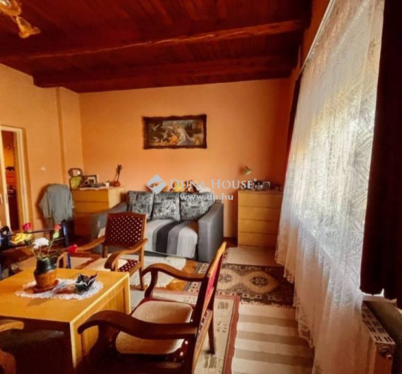 4564 Nyírmada , Fogorvosi rendelő közelében — 1/12