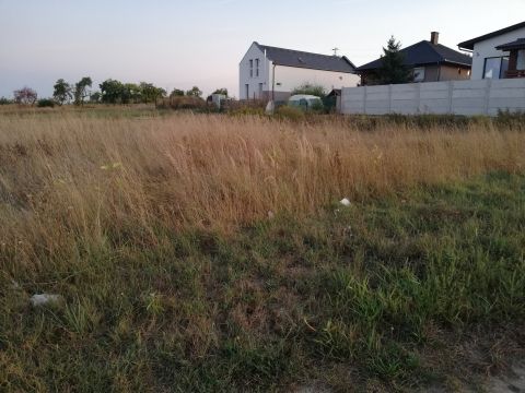 Eladó Ház 6050 Lajosmizse , Új építés, szép házas környezetben, telekár az irányárban.