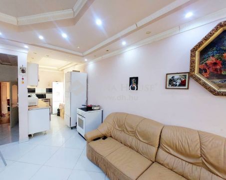 Eladó Ház, KomáromEsztergom megye, Esztergom