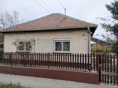 Eladó Ház 2330 Dunaharaszti Kétgeneráció együtt élésére alkalmas családiház Dunaharasztiban