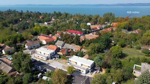 Eladó Ház 8624 Balatonszárszó Balatonon a parttól 400 méterre Újépítésű Ikerház Eladó.