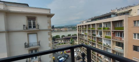 Eladó Lakás 1052 Budapest 5. kerület Hotel Marriott szomszédságában -Panorámás ingatlant