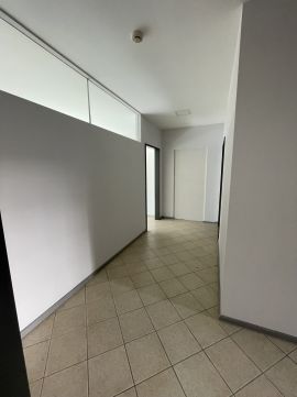 Kiadó Iroda 8900 Zalaegerszeg Abszolút belvárosi 90 m2-es Iroda helység kiadó