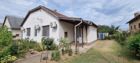 Eladó Ház 4251 Hajdúsámson , 4251 Hajdúsámson, Kertváros