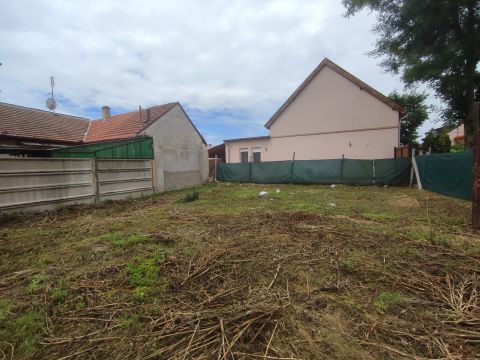 Eladó Telek 6000 Kecskemét , Máriaváros