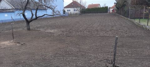 Eladó Telek 2422 Mezőfalva 