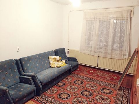 Eladó Ház 2856 Szákszend Téglából épült, réz villanyvezeték, összközműves