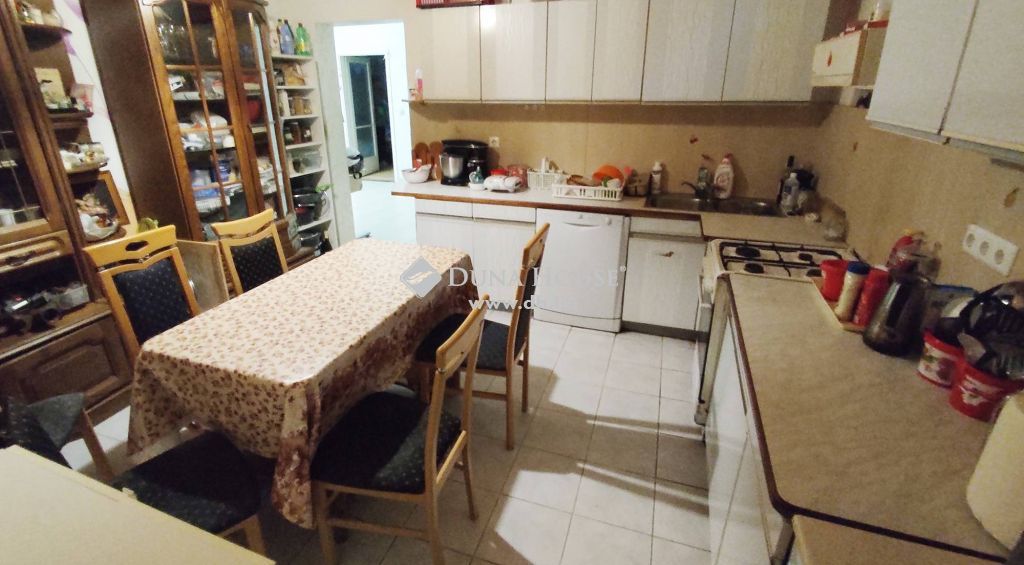 8712 Balatonújlak , Balatonújlakon kétgenerációs családi ház — 1/27