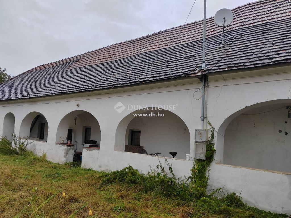 8561 Adásztevel , Rákóczi és Kossuth utca sarok — 1/9