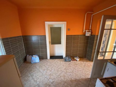 Eladó Ház 9023 Győr Kertész utca közelében