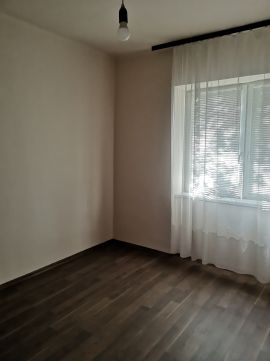 Eladó Ház 4484 Ibrány , Ibrányi Gimnázium parkolója