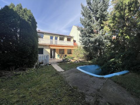 Eladó Ház 1141 Budapest 14. kerület , Zuglóban, 5 szobás ikerház, 565 nm-es telekkel 