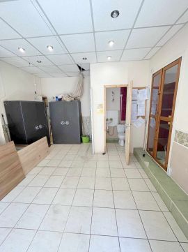 Kiadó Üzlethelyiség 7621 Pécs 