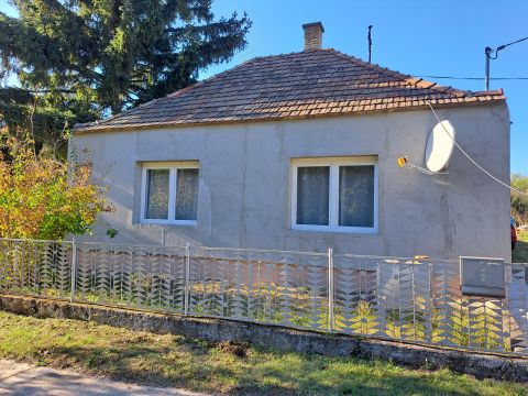 Eladó Ház 9131 Mórichida 