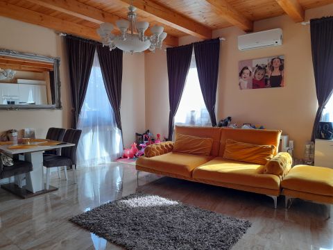 Eladó Ház 2146 Mogyoród 