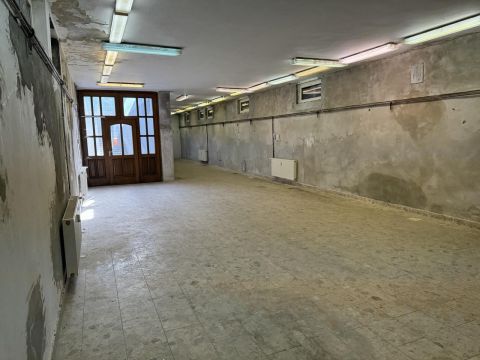 Kiadó Ipari 1205 Budapest 20. kerület , Budapest XX. Erzsébetfalva