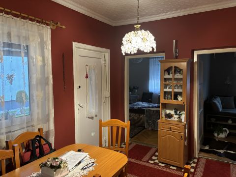Eladó Ház 9326 Szil , Táncsics Mihály utca környéke
