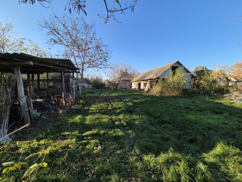 Eladó Ház 2344 Dömsöd , Dömsödön ház nagy telekkel (2290m2) eladó