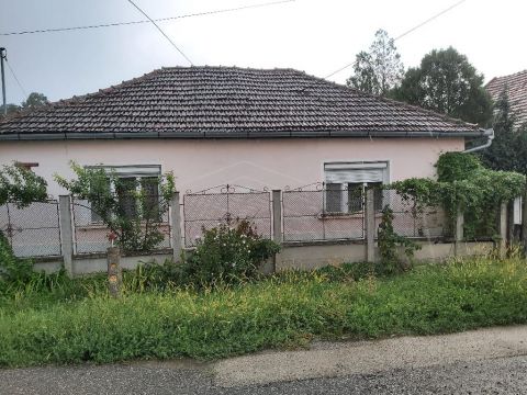 Eladó Ház 5624 Doboz , 5624 Doboz, Kertváros