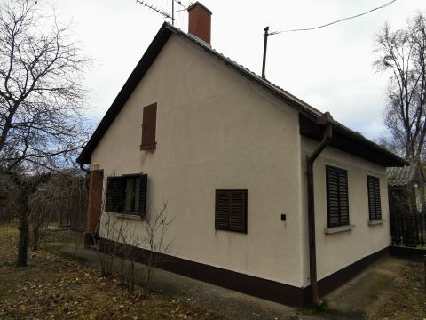 Eladó Ház 6065 Lakitelek TŐSERDEI NYARALÓ