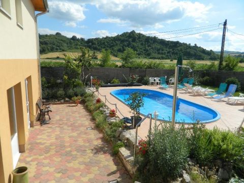Eladó Ház 7355 Nagymányok Wellness panzió, étterem, apartmanház a Mecsek lábánál