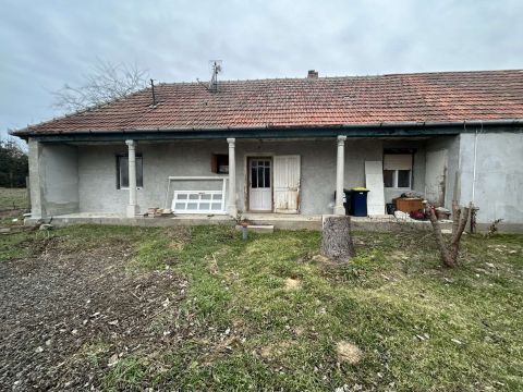 Eladó Ház 2721 Pilis Vasútállomáshoz közel