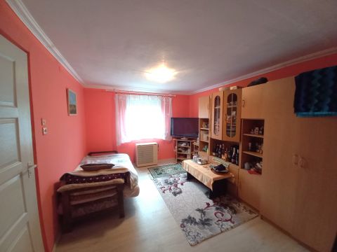 Eladó Ház 4079 Debrecen , Főúthoz közel