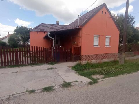 Eladó Ház 7838 Vajszló 