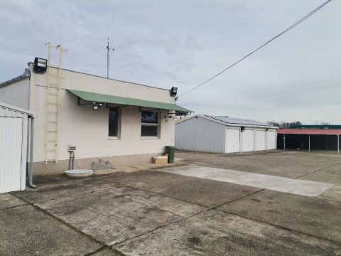 Eladó Ipari 5600 Békéscsaba , 5600 Békéscsaba, külterület