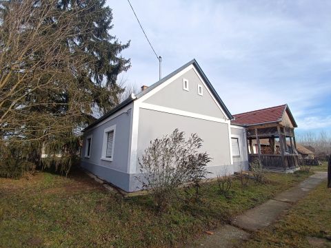 Eladó Ház 7436 Újvárfalva 
