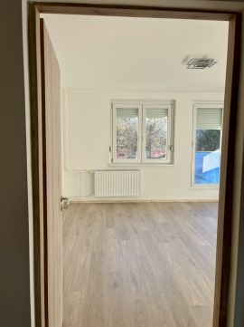 Eladó Lakás 8200 Veszprém Veszprém, Haszkovó utca 