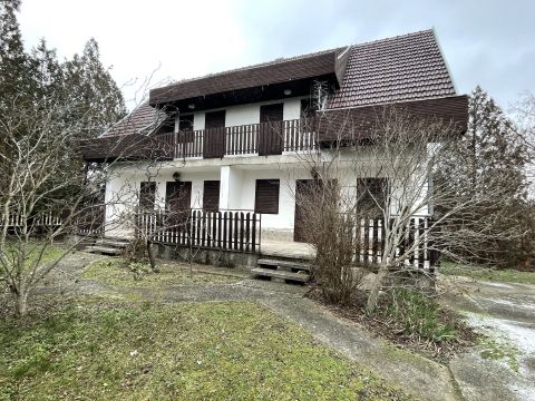Eladó Ház 5465 Cserkeszőlő Gyógyfürdő közelében ikerház