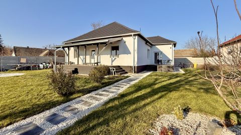 Eladó Ház 6775 Kiszombor 