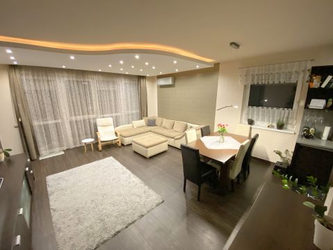 Eladó Lakás 4400 Nyíregyháza Bujtosi Városliget