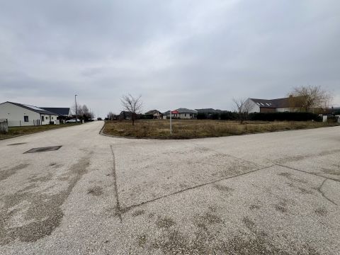 Eladó Telek 2093 Budajenő 
