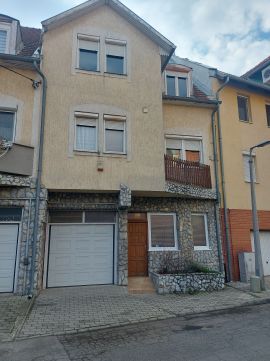 Eladó Lakás 5000 Szolnok 