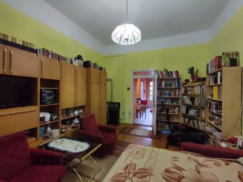 Eladó Lakás 6000 Kecskemét Belváros, kiskörúton belül