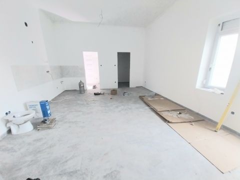 Eladó Lakás 3200 Gyöngyös , Napelemes, padlófűtéses belvárosi, új építésű lakás eladó!