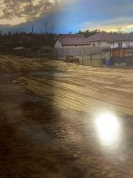 Eladó Telek 2113 Erdőkertes , Aszfaltos út, központi hely!
