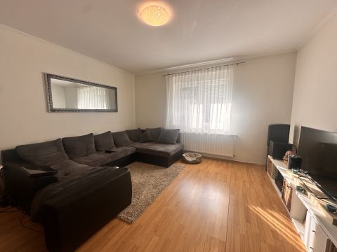 Eladó Ház 8900 Zalaegerszeg CSALÁDI HÁZAS, CSENDES ÖVEZET