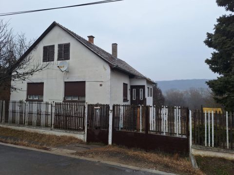 Eladó Ház 2165 Kisnémedi , Némedi patak