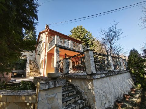 Eladó Ház 2458 Kulcs Kulcson - Duna parthoz közel, hétvégi ház eladó!